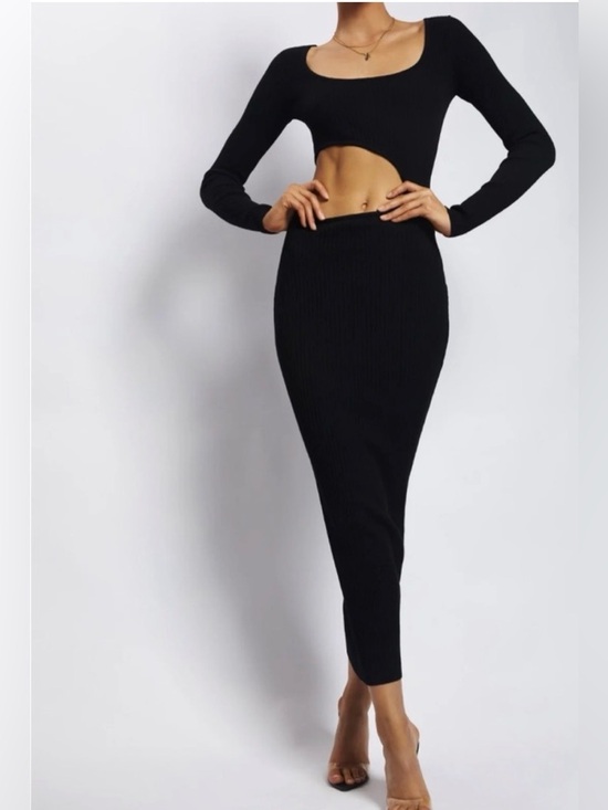 Meshki Dresses & Skirts - Meshki Black Long Sleeve Cutout Maxi Dress